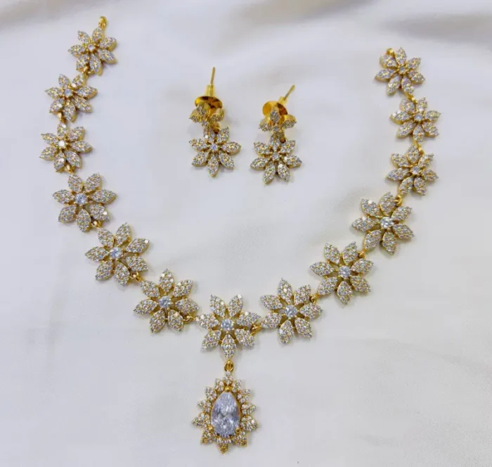 Indian Diamond Cut Necklace with Earrings - Image 2